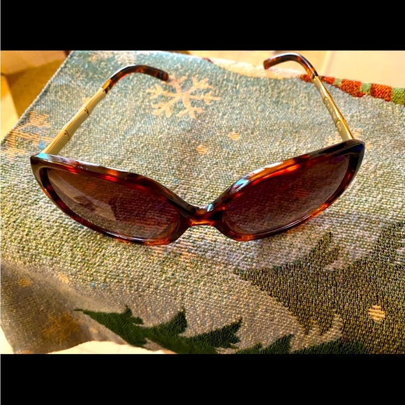 Sunglasses - Picture 3 of 6